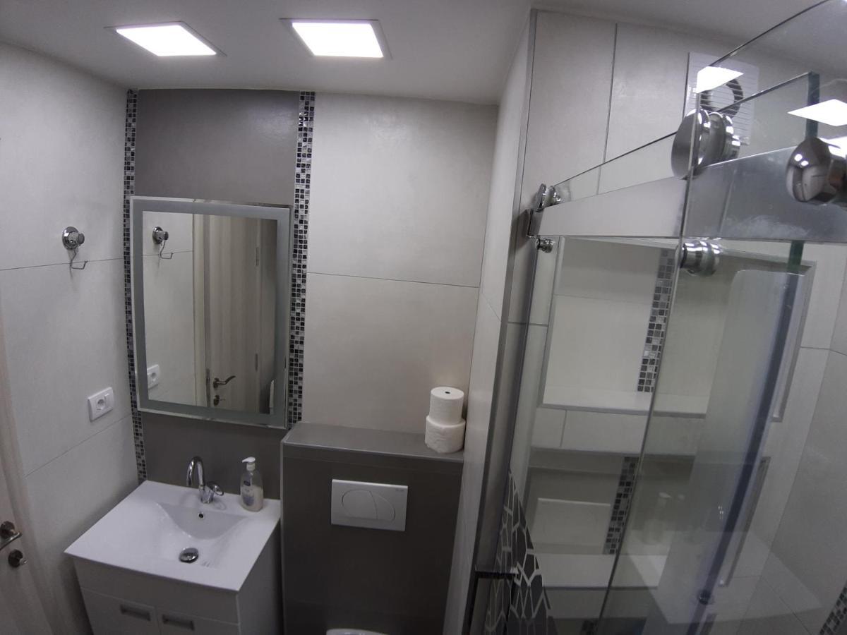 Danube Blue 2 Apartment Belgrade Luaran gambar